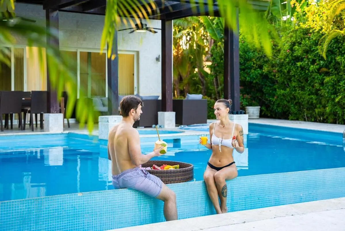 Private Punta Cana Villa With Pool & Golf View