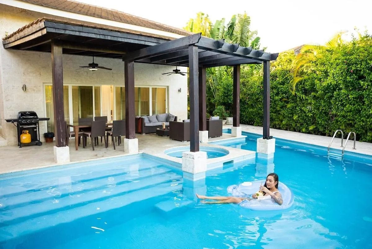 Private Punta Cana Villa With Pool & Golf View