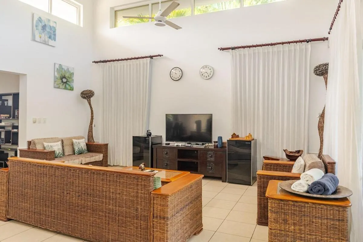 Private Punta Cana Villa With Pool & Golf View